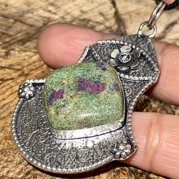 Ruby Fuchsite Pendant 2 1/2” - Picture 2 of 8